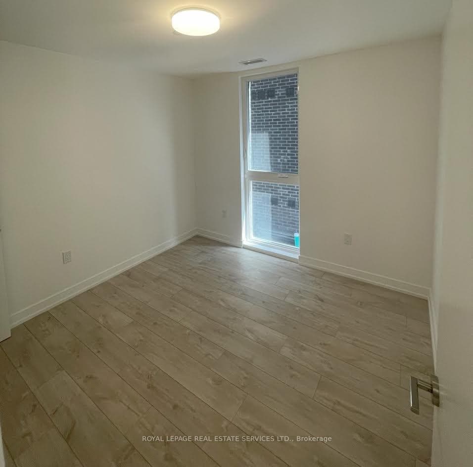 172 Clonmore Drive Unit 19 photo 9