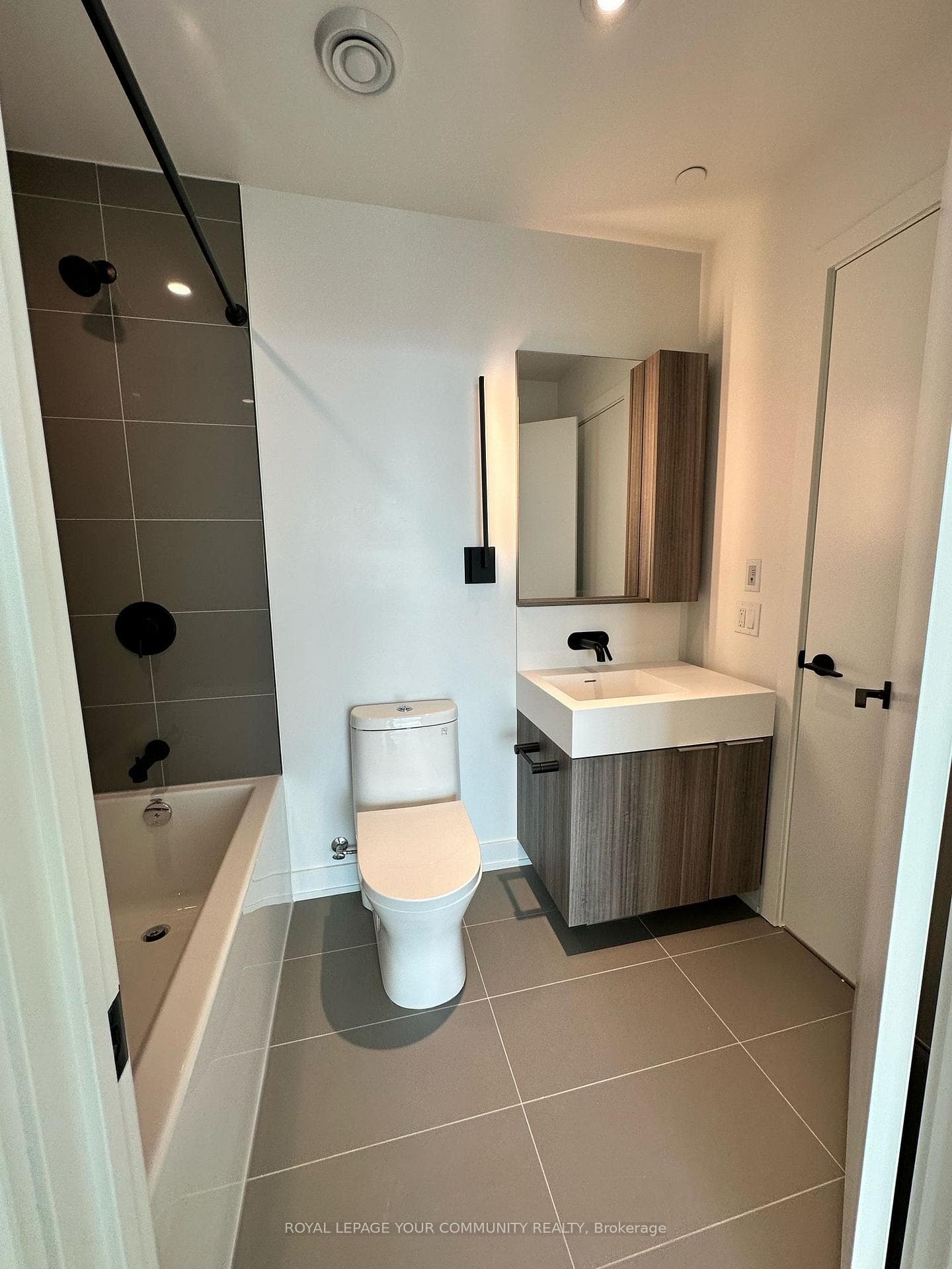 127 Broadway Avenue Unit 3111 photo 7