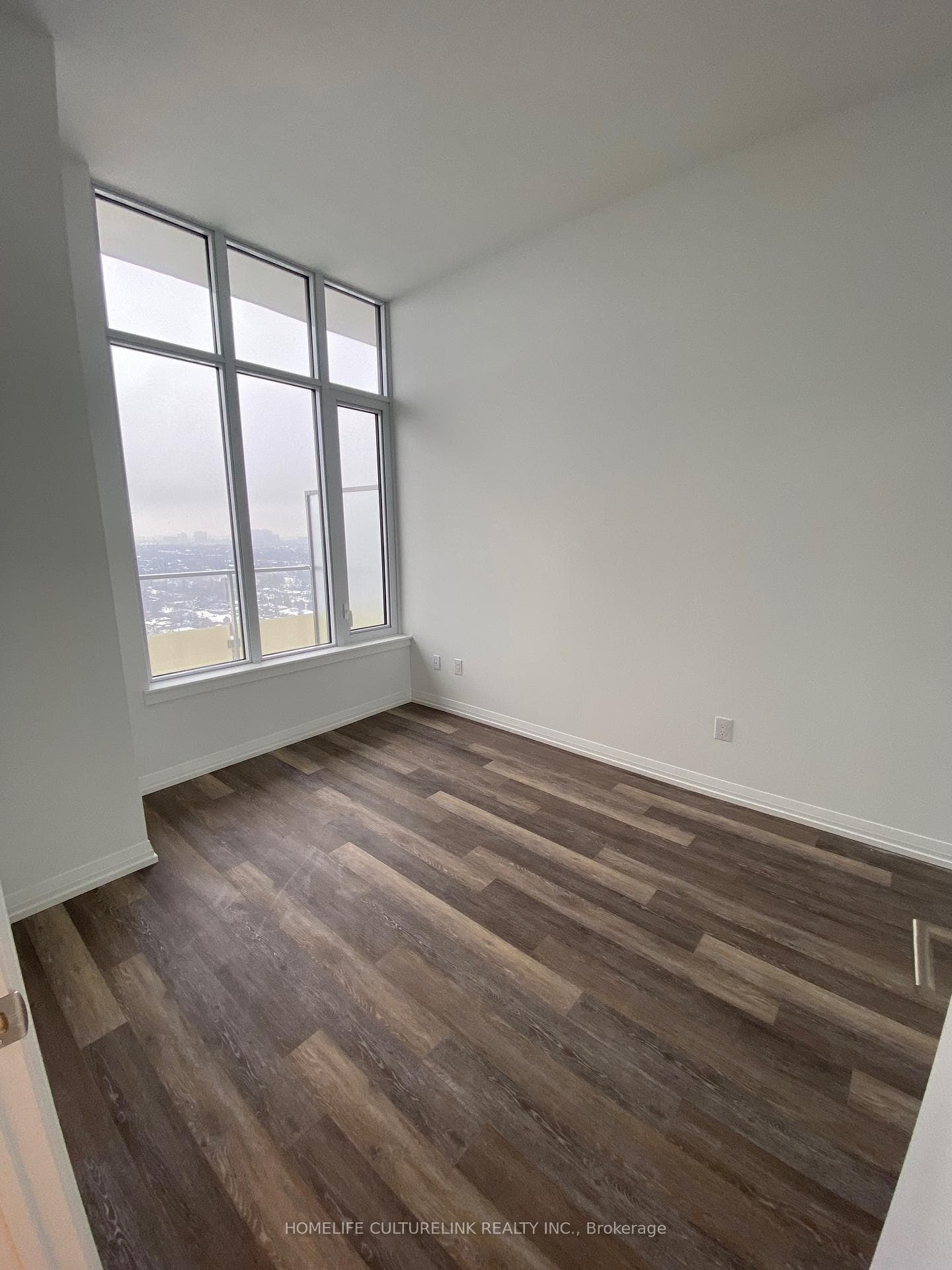 75 Canterbury Place Unit 2909 photo 5