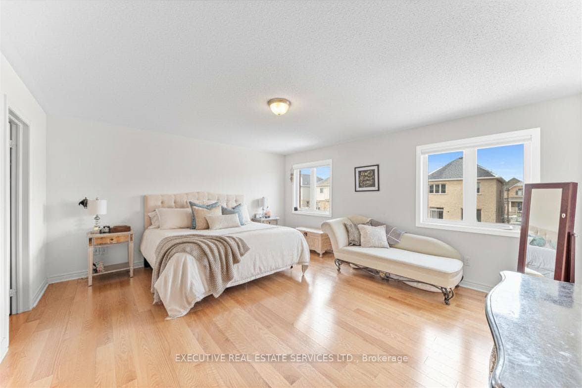 112 Turner Drive photo 20