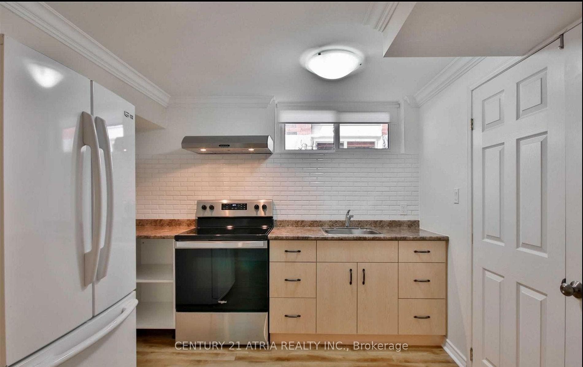 243 Harrygan Crescent photo 5