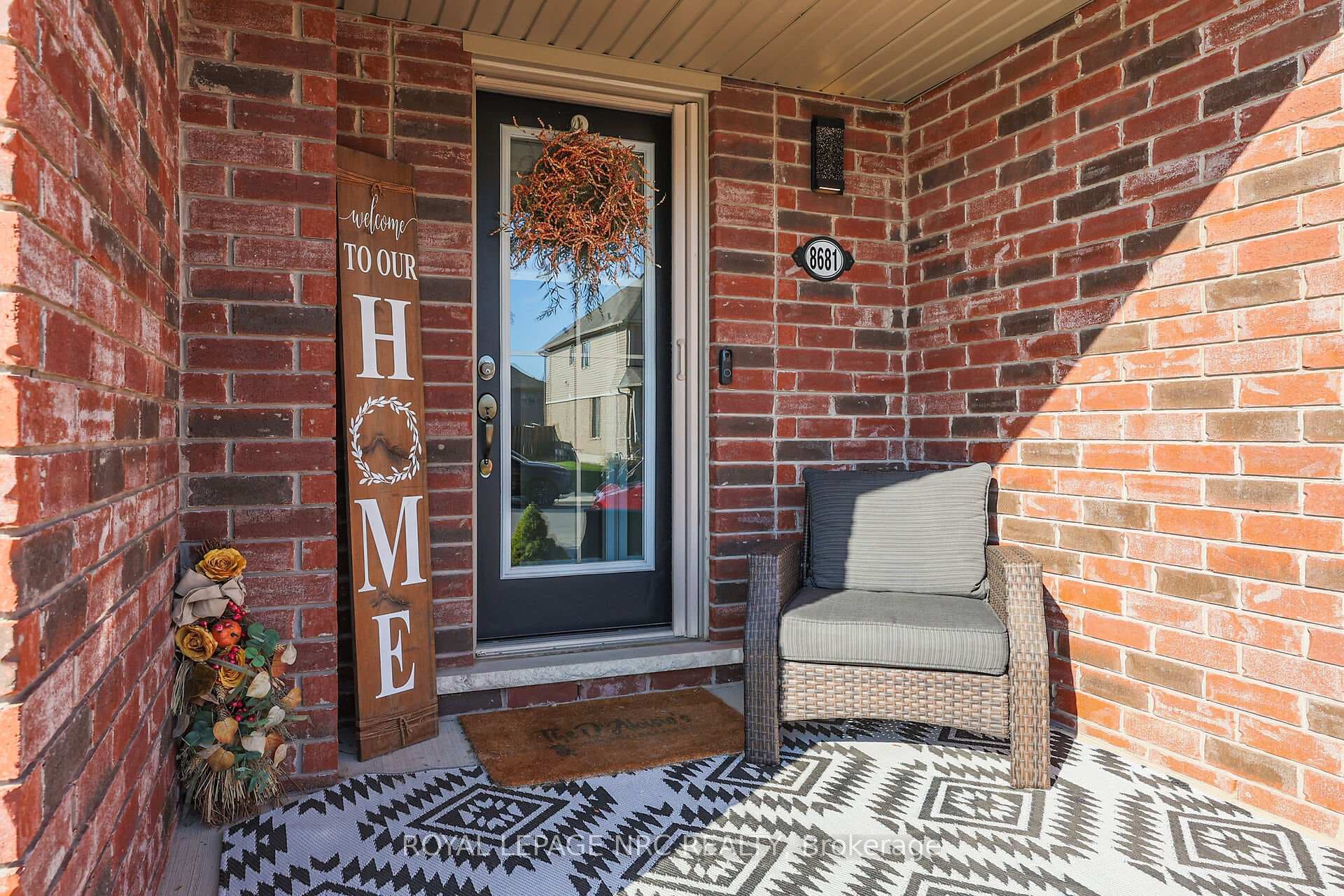INVITING CURB APPEAL