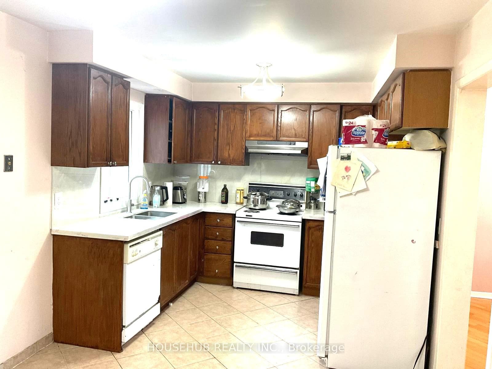 2406 Susquehanna Court photo 4