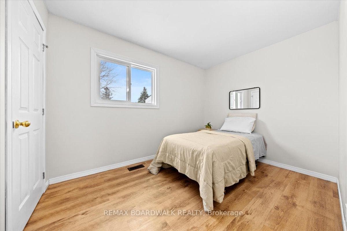 789 Fifth Street photo 16