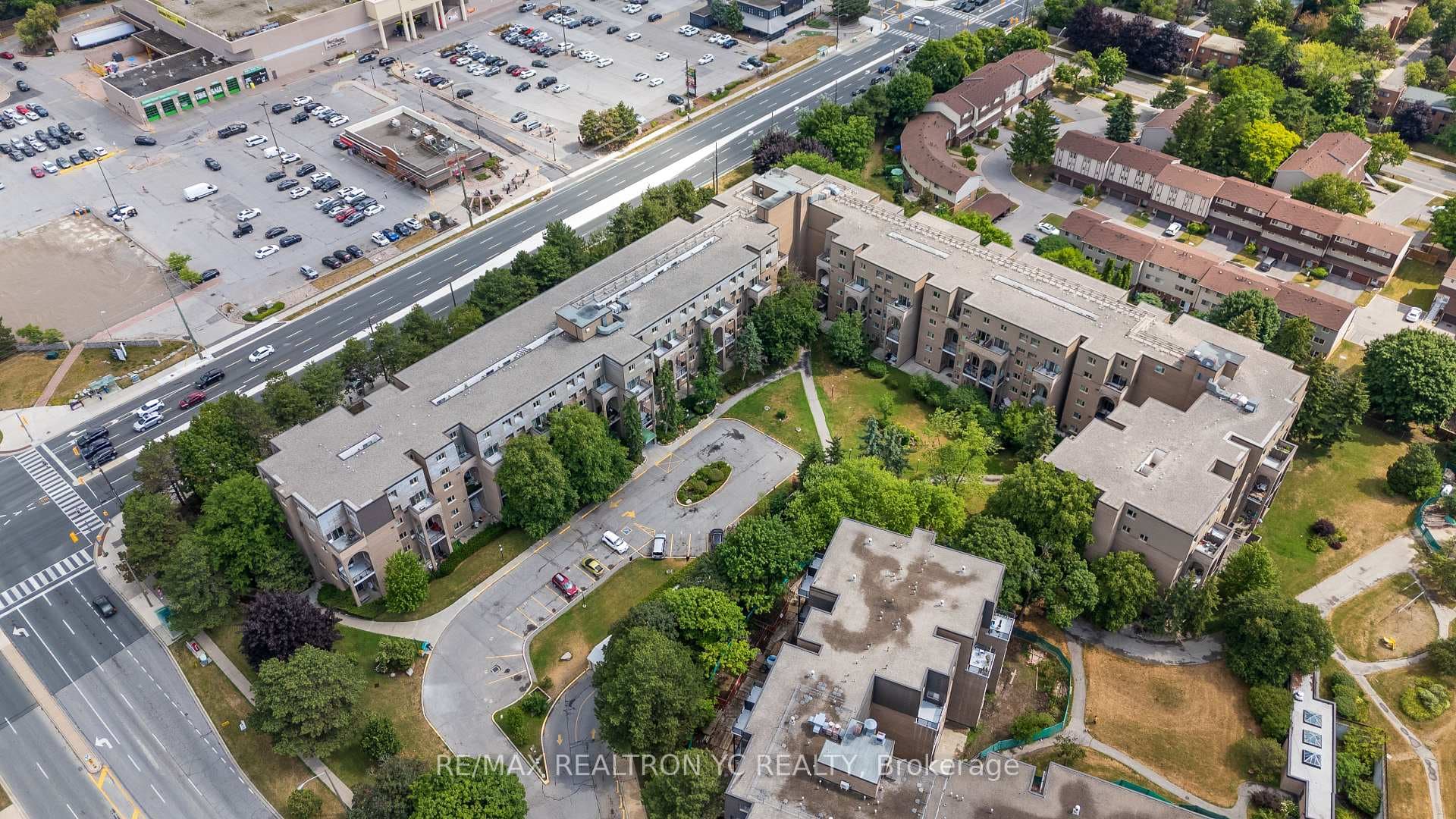 4005 Don Mills Road Unit 312 photo 21