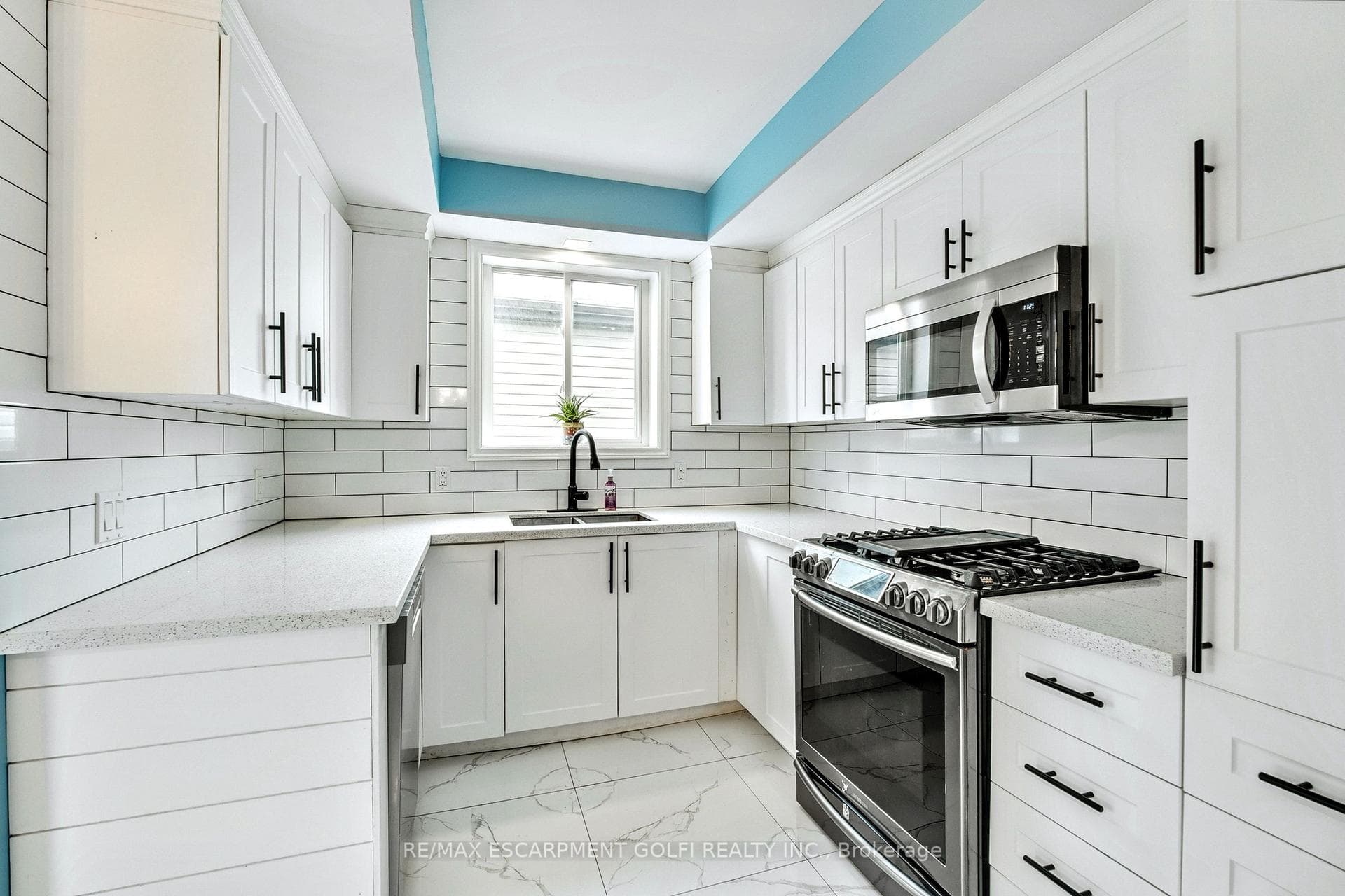 35 Allan Avenue photo 14
