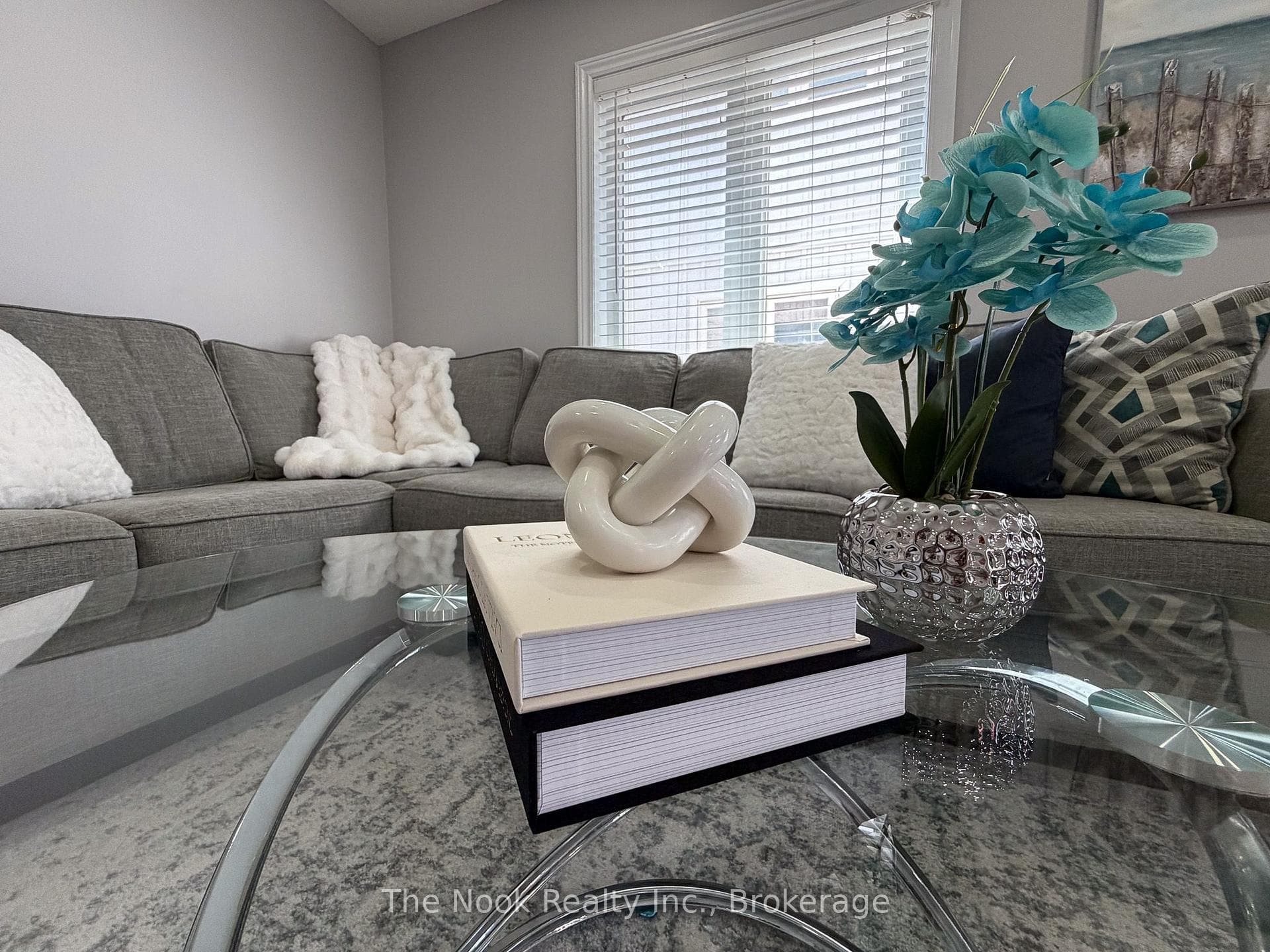10 Broome Avenue photo 12
