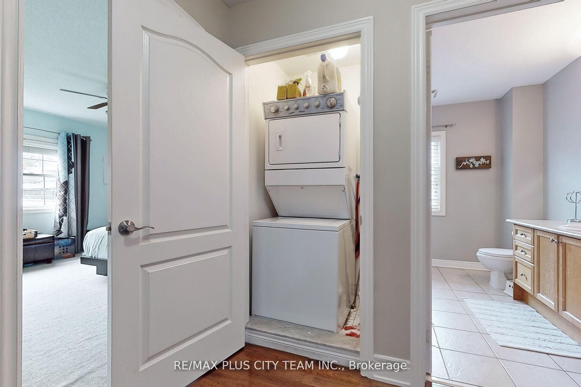 112 Sarah Ashbridge Avenue photo 36