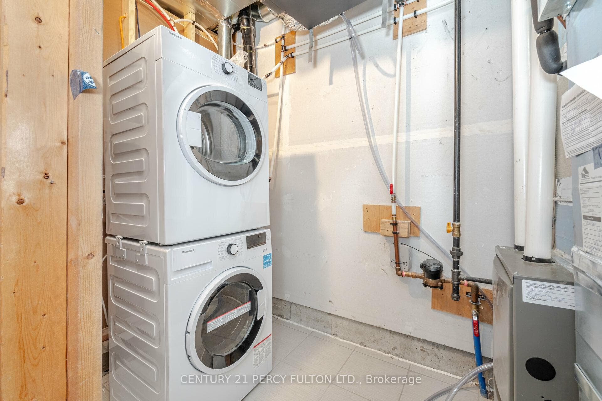 147 Hunt Street photo 36