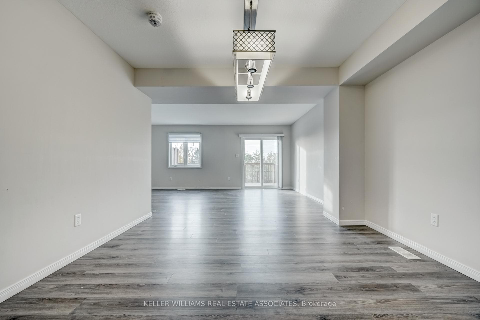 67 Eliza Avenue photo 7