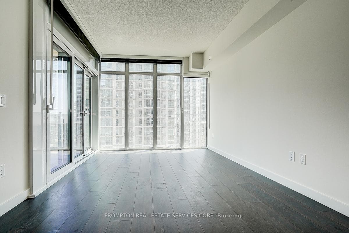 1 Concord Cityplace Way Unit 915 photo 20