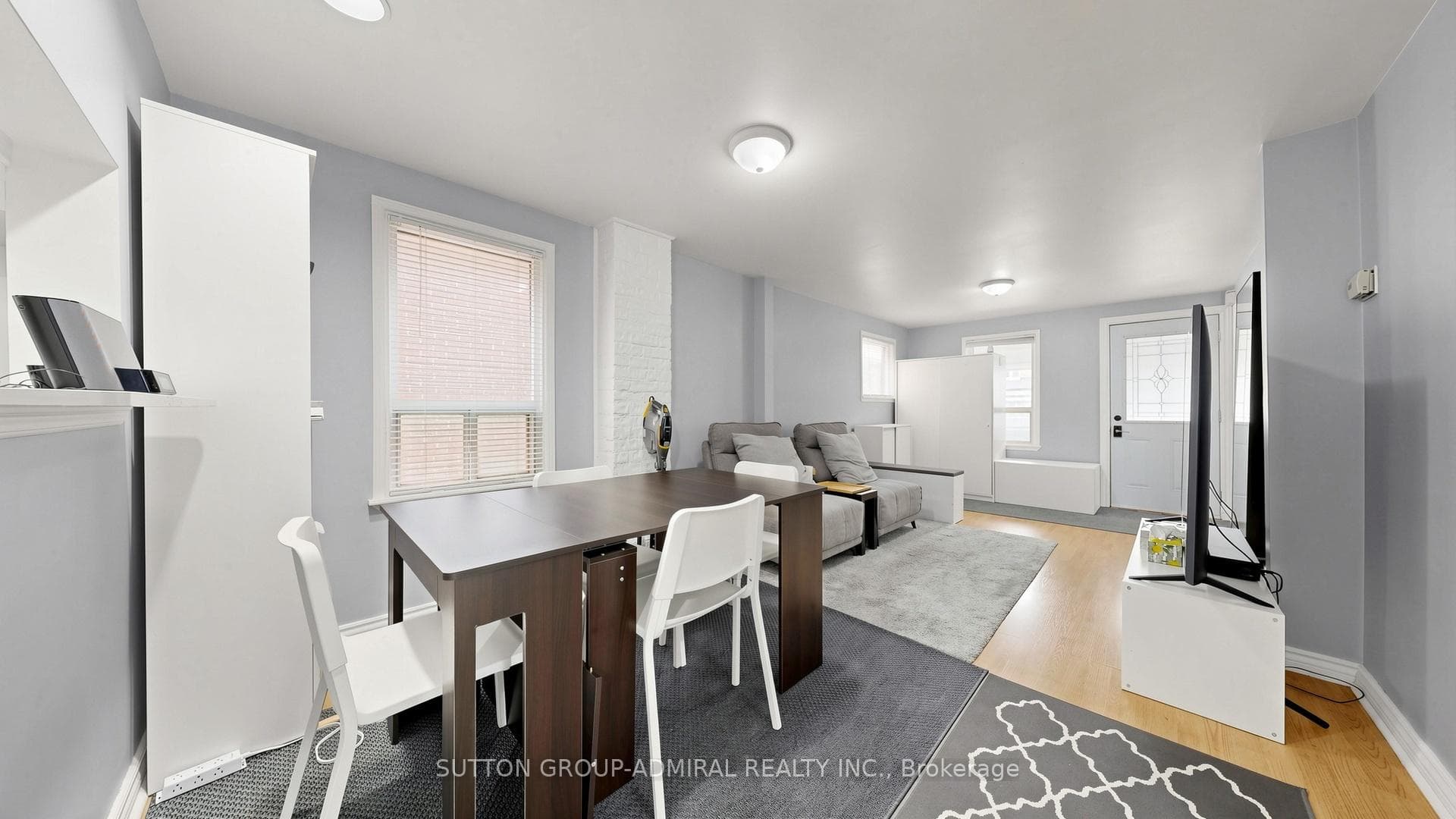 75 Rockcliffe Boulevard photo 9