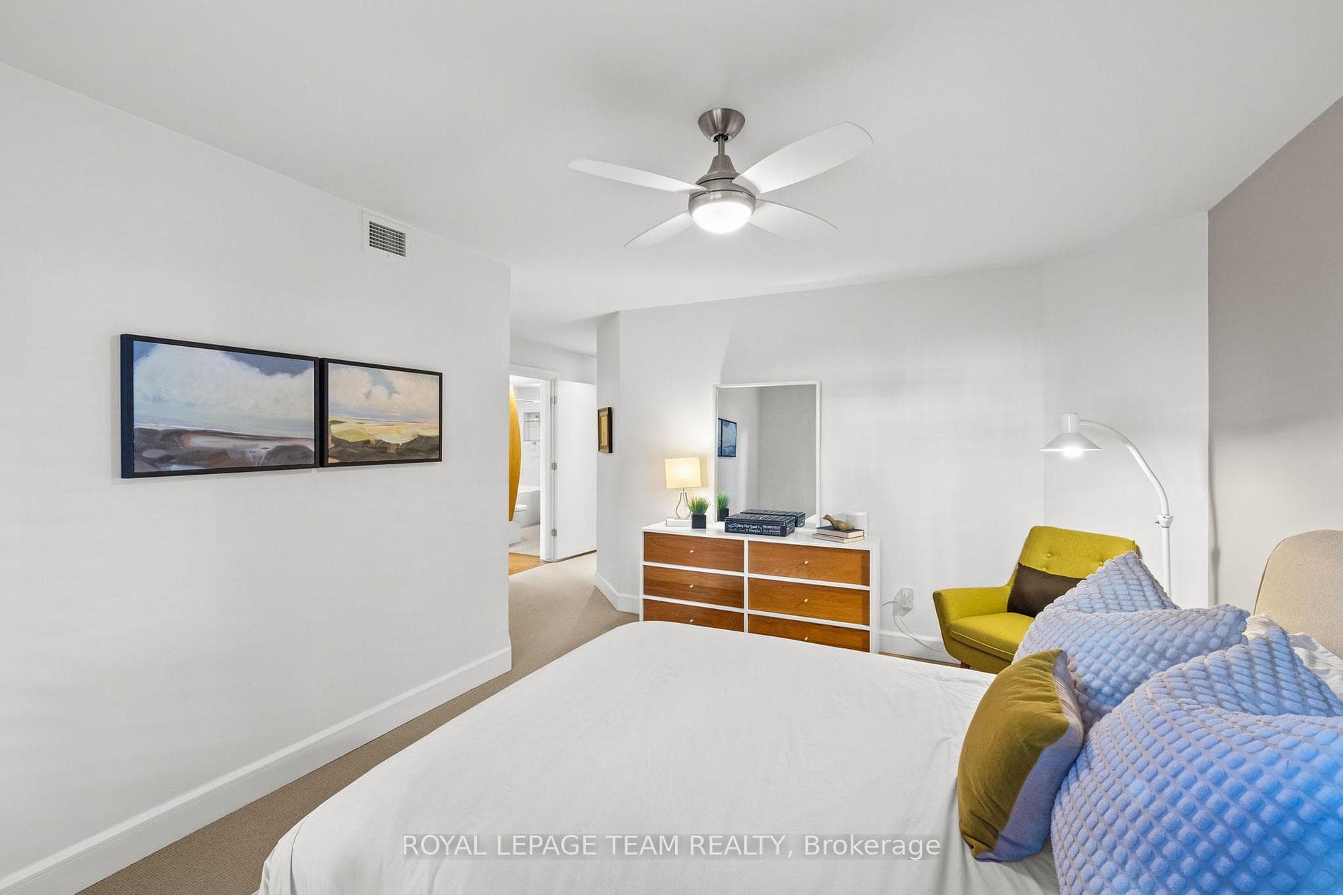 1 Columbus Avenue Unit 202D photo 27