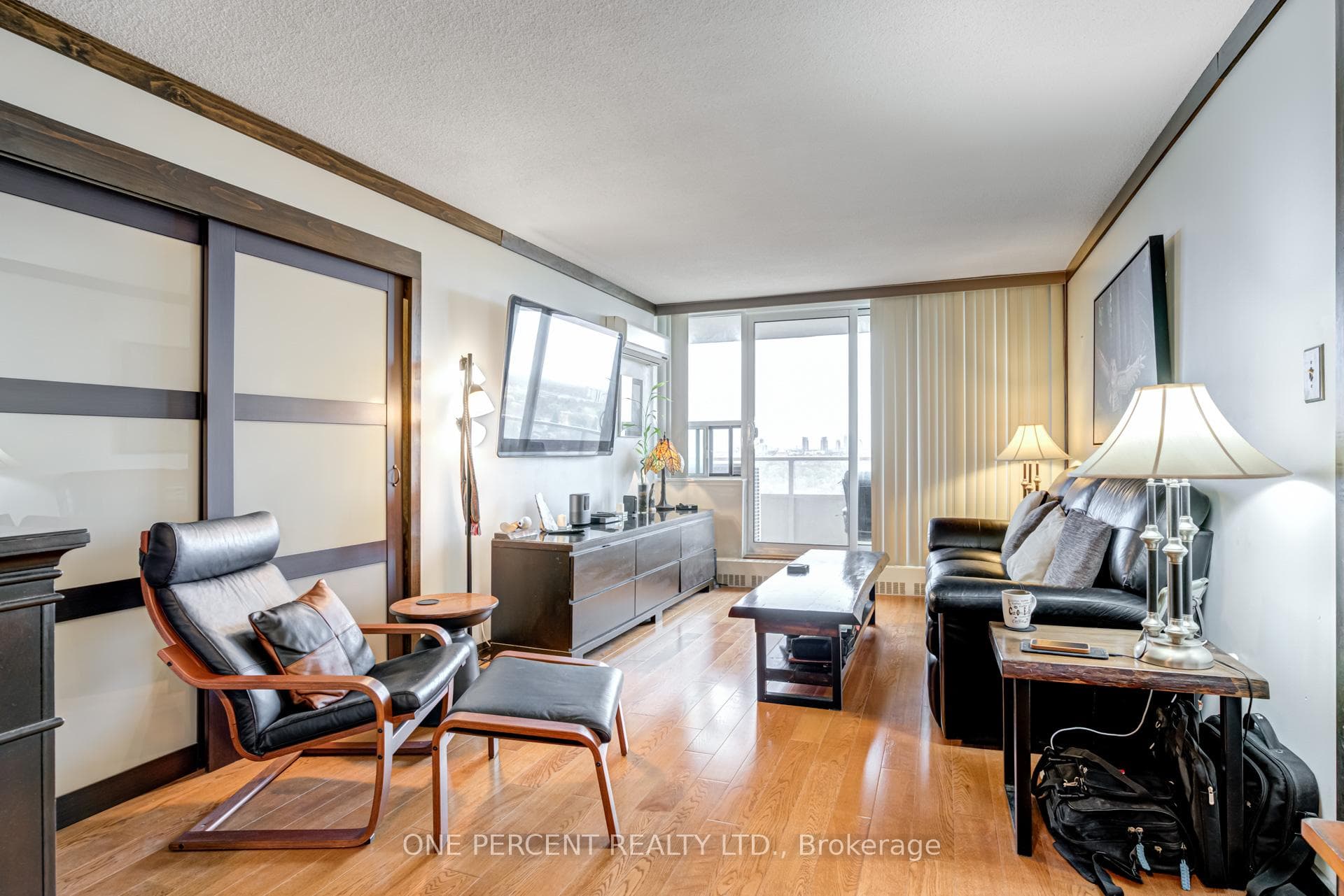 15 Torrance Road Unit 1609 photo 7
