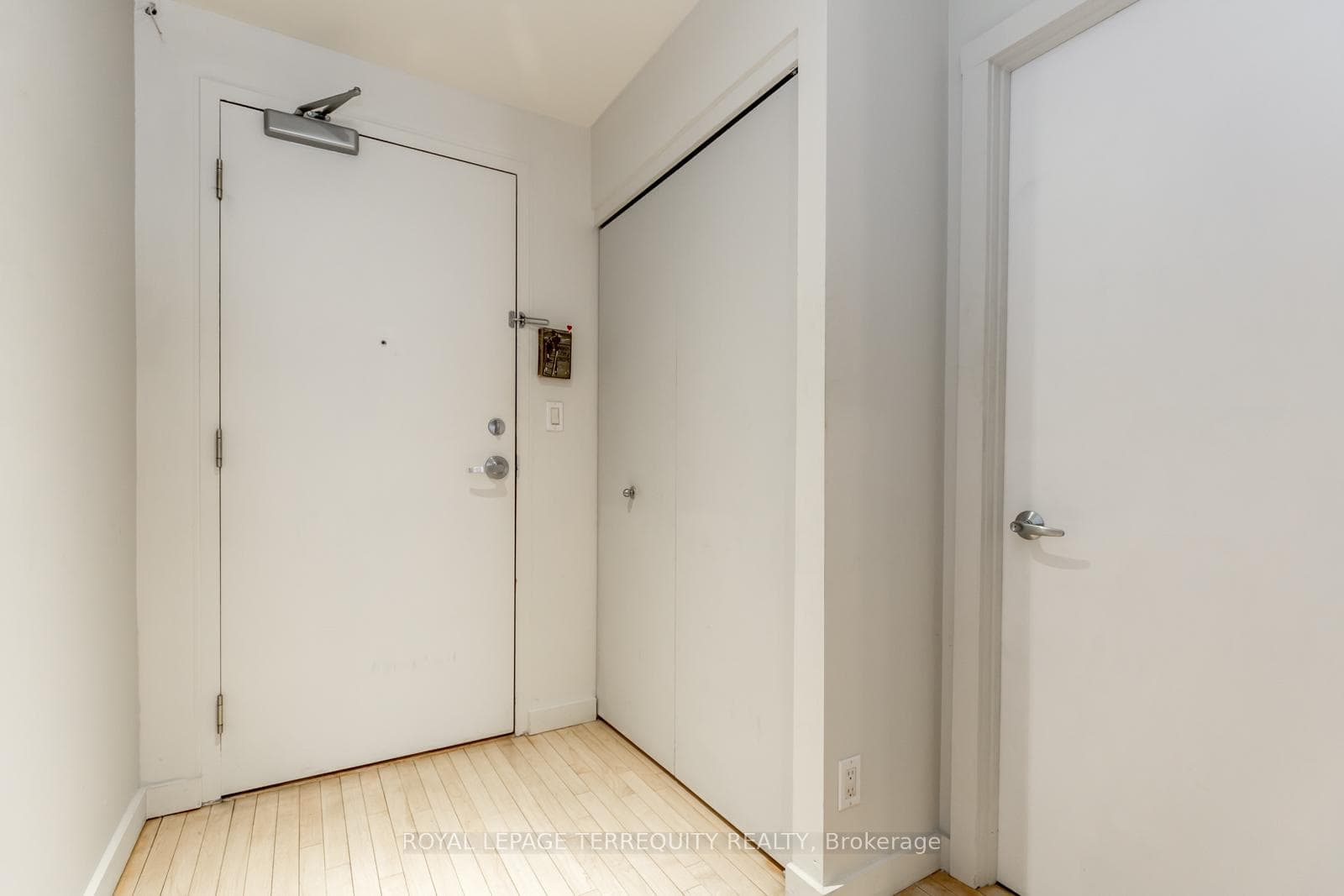 766 King Street Unit 303 photo 12