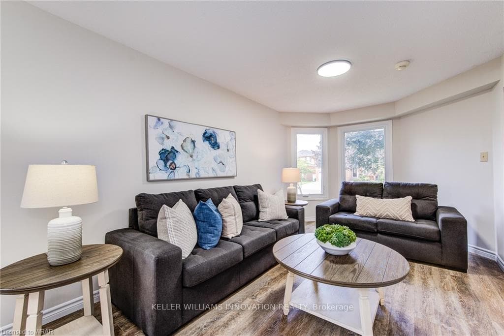 87 Enfield Drive photo 4