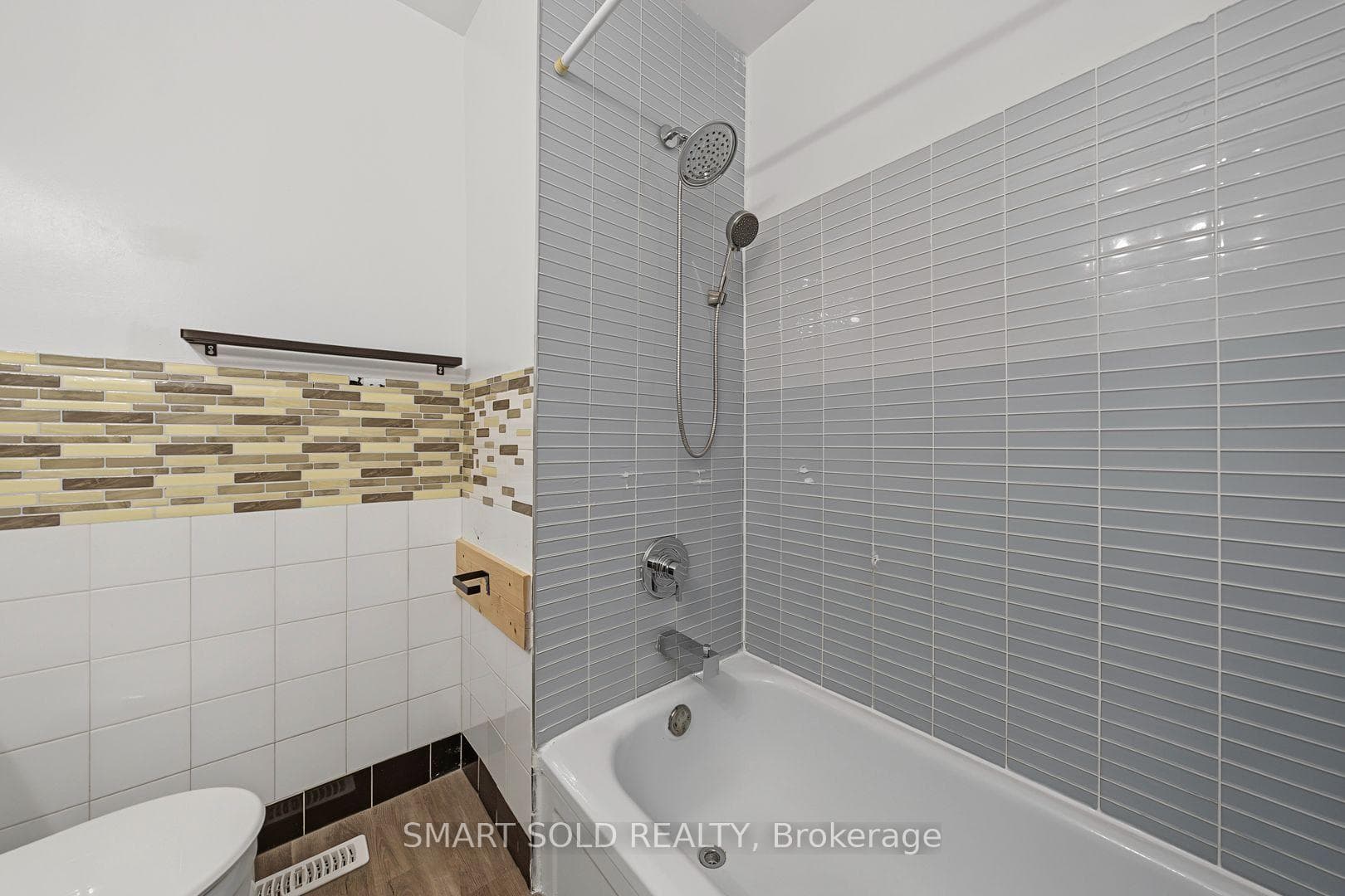 1 Cameo Crescent photo 26