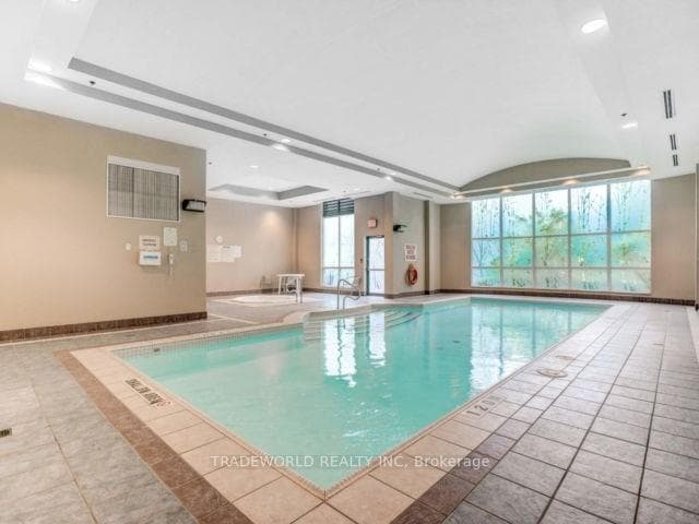7 Lorraine Drive Unit 1505 photo 10
