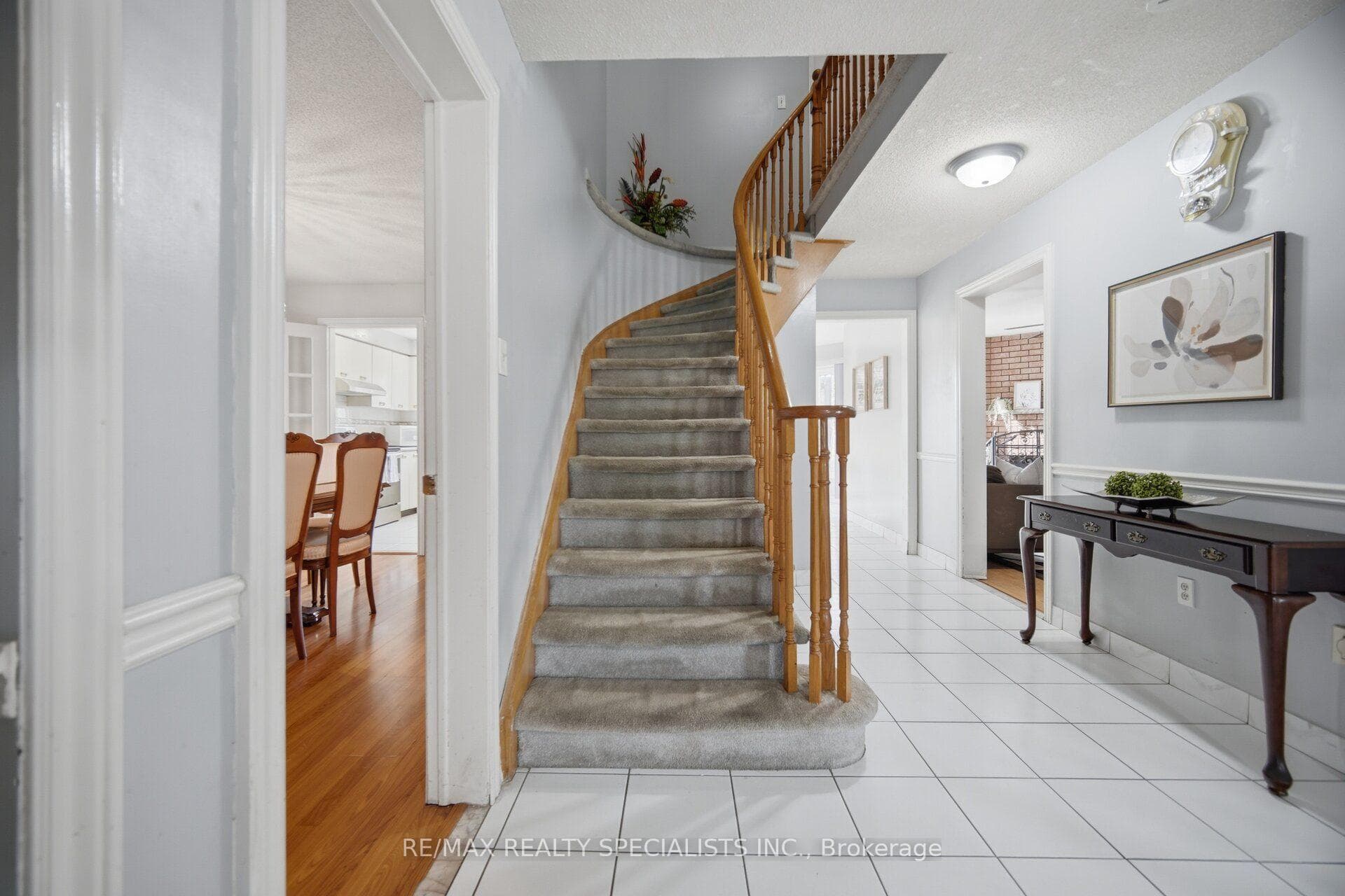 271 Nahani Way photo 3