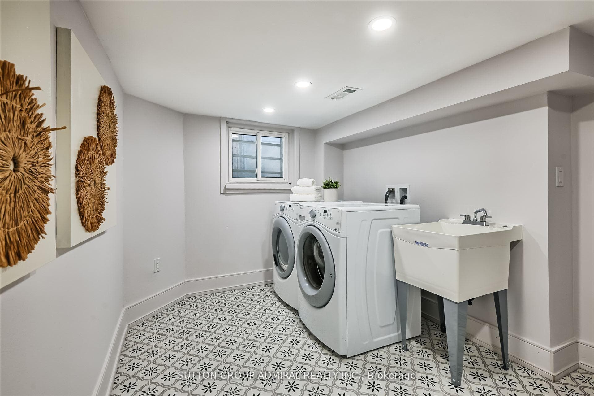 325 WINONA Drive photo 44