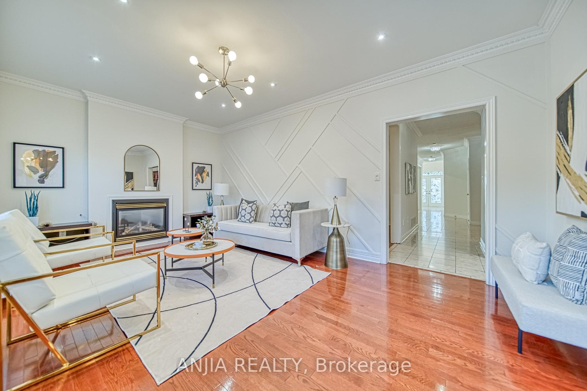 55 Castlemore Avenue photo 10