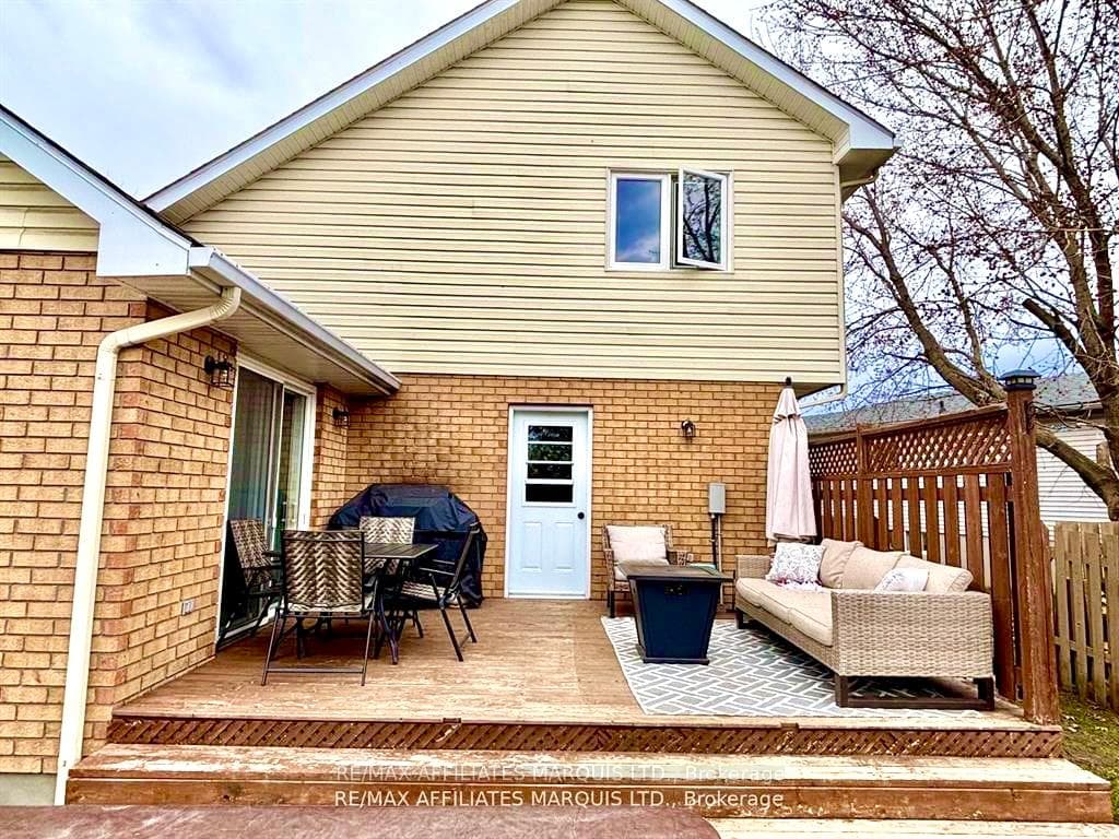 20 Forestdale Crescent photo 35