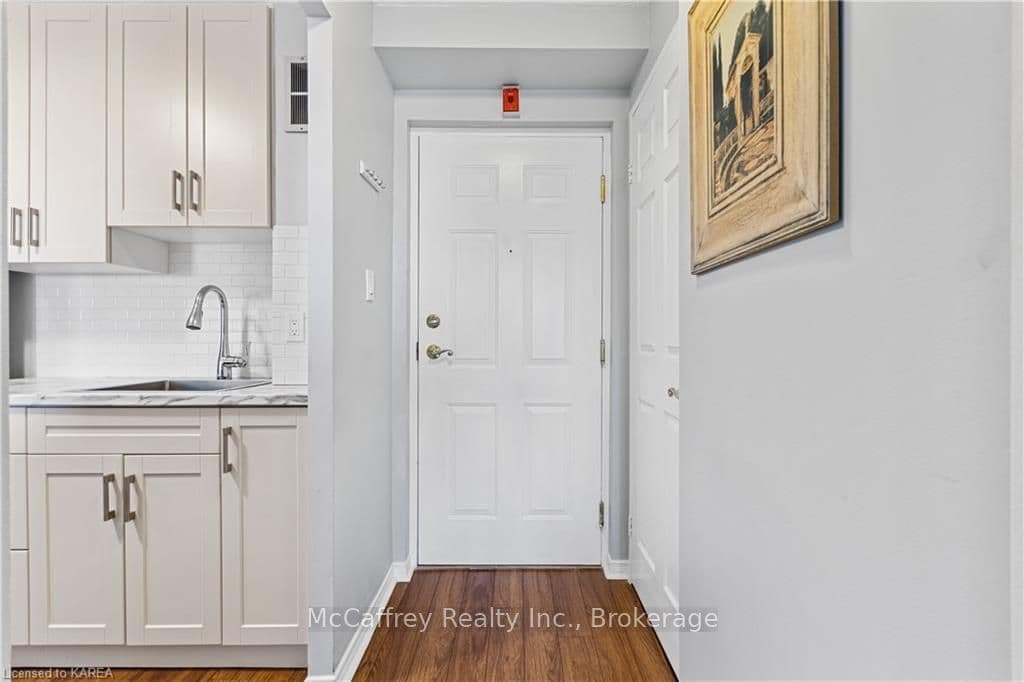 14 GREENVIEW Drive Unit 608 photo 14