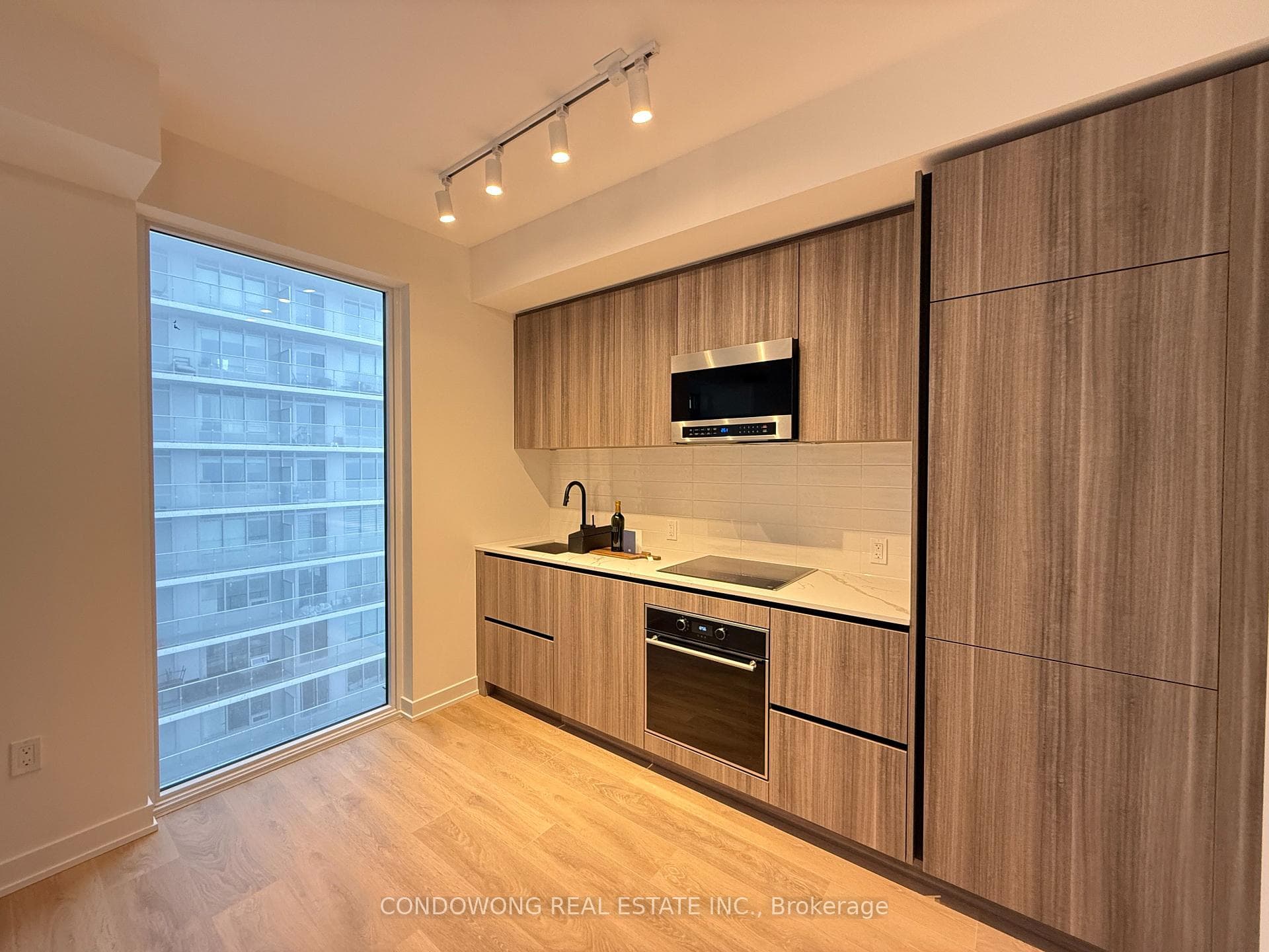 117 Broadway Avenue Unit 2603 photo 8
