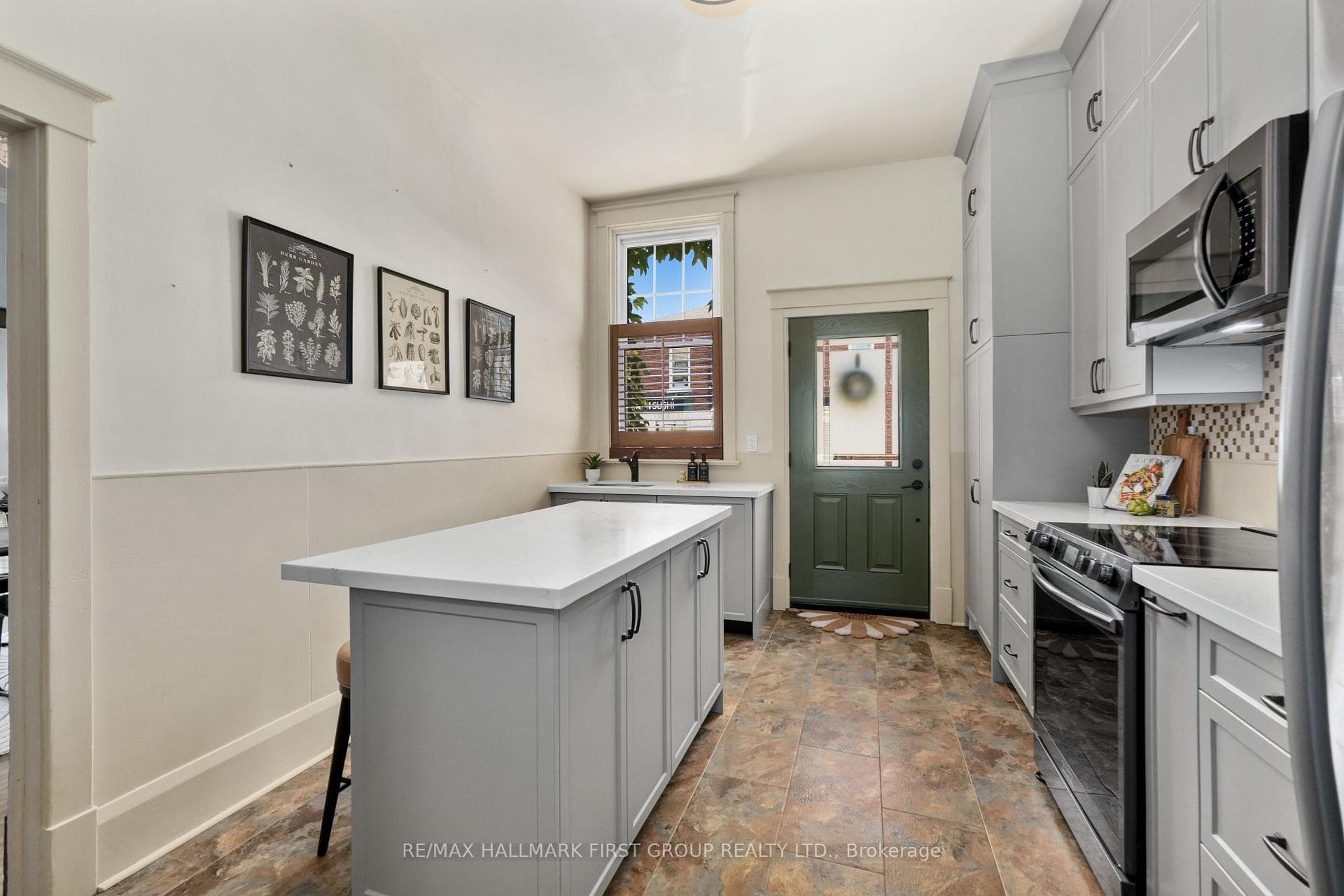 274 Ridout Street photo 15