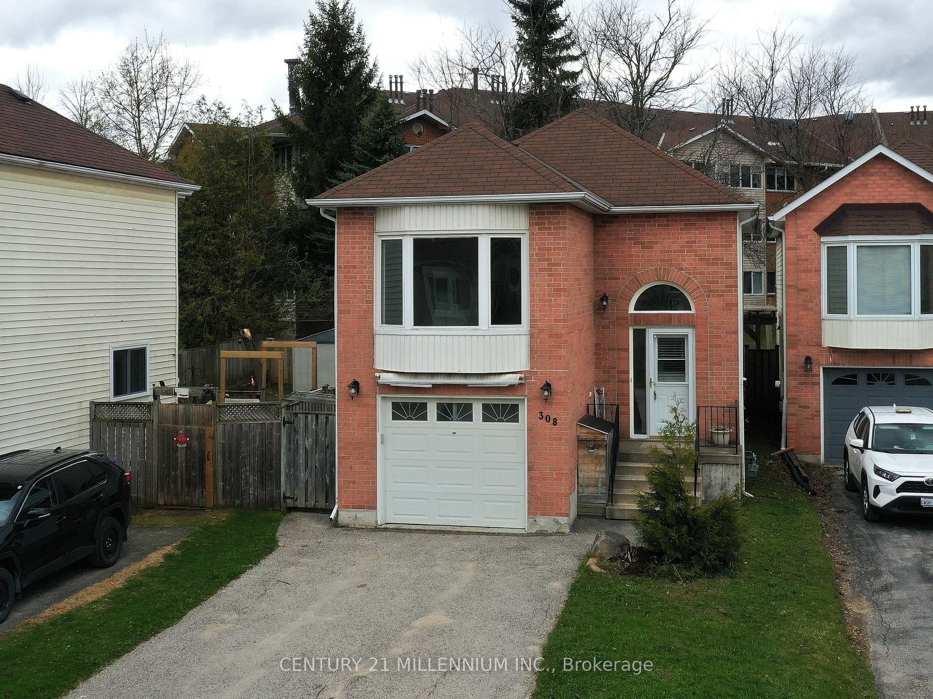 308 Shelburne Place photo 1