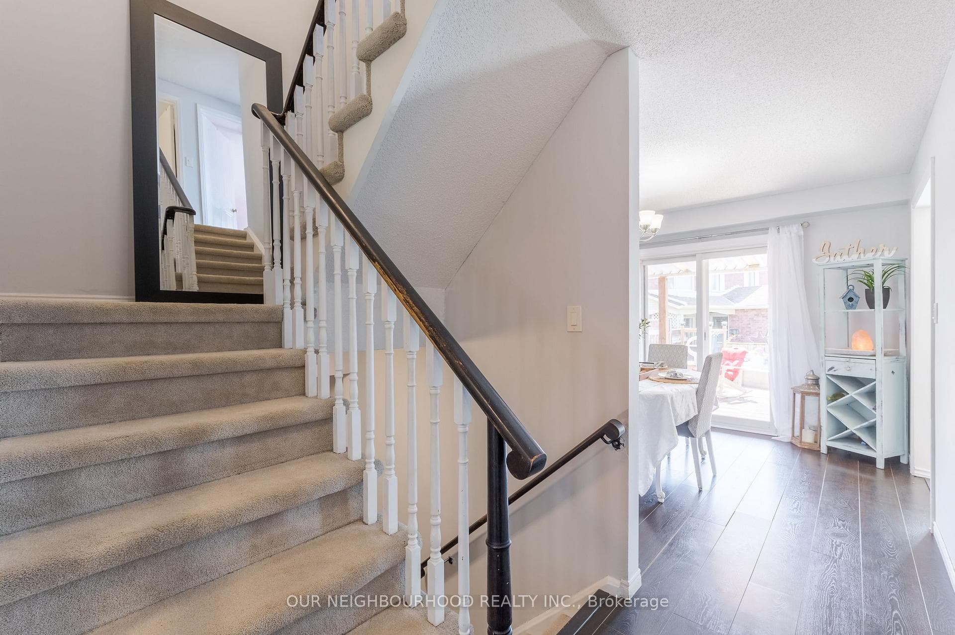 803 Attersley Drive photo 17