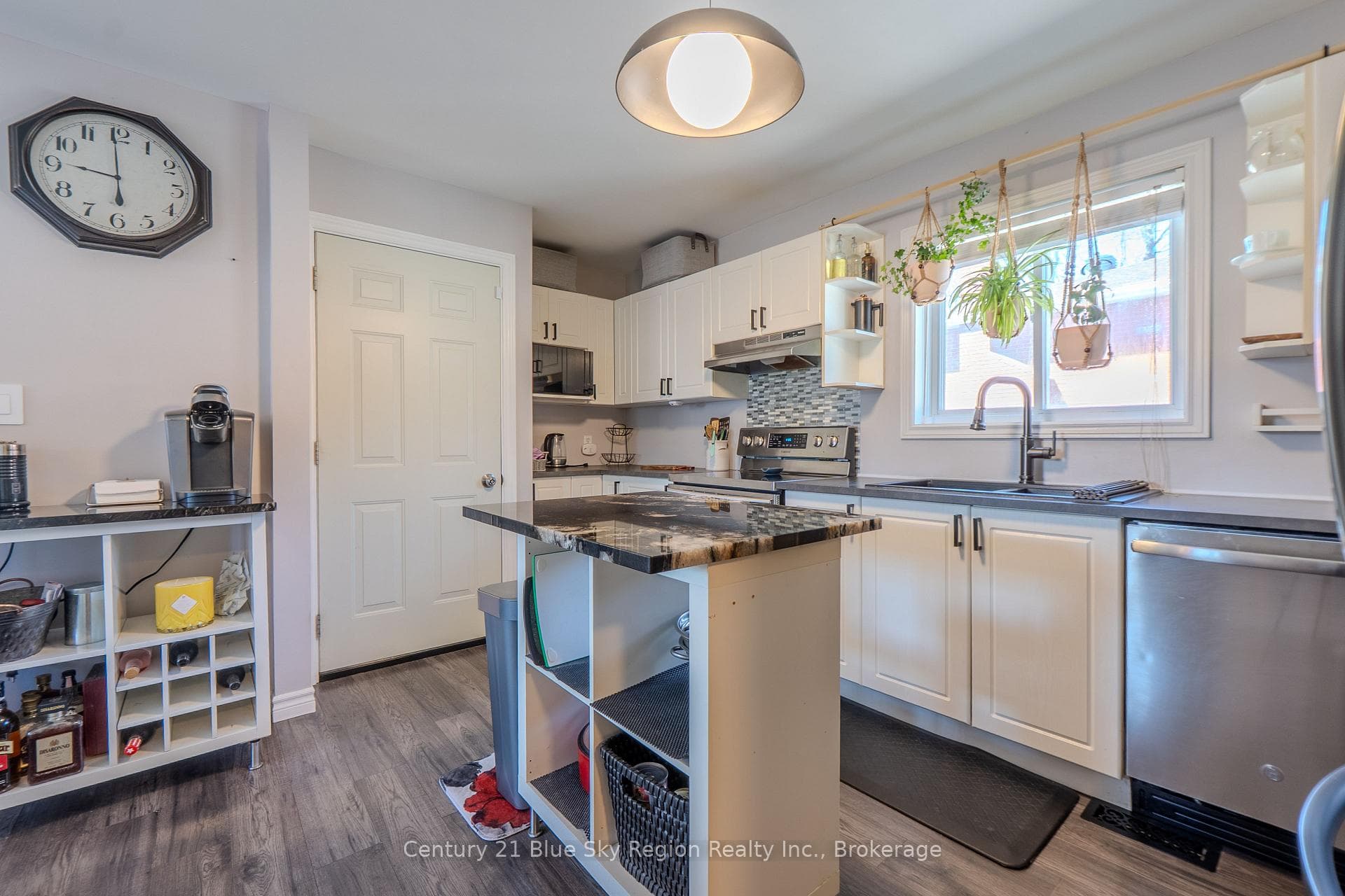 208 Gould Avenue photo 6