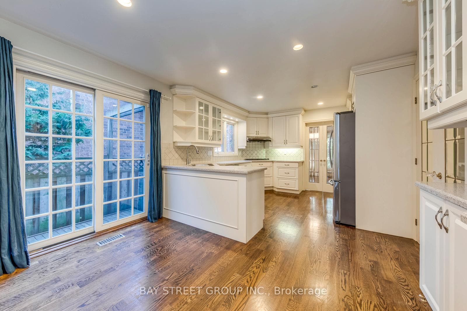 1322 Roseberry Crescent photo 13