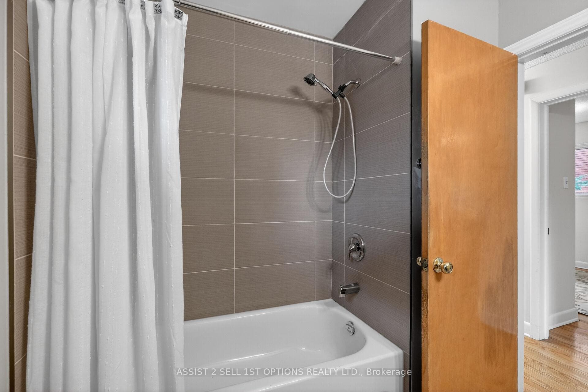 874 Riddell Avenue photo 22