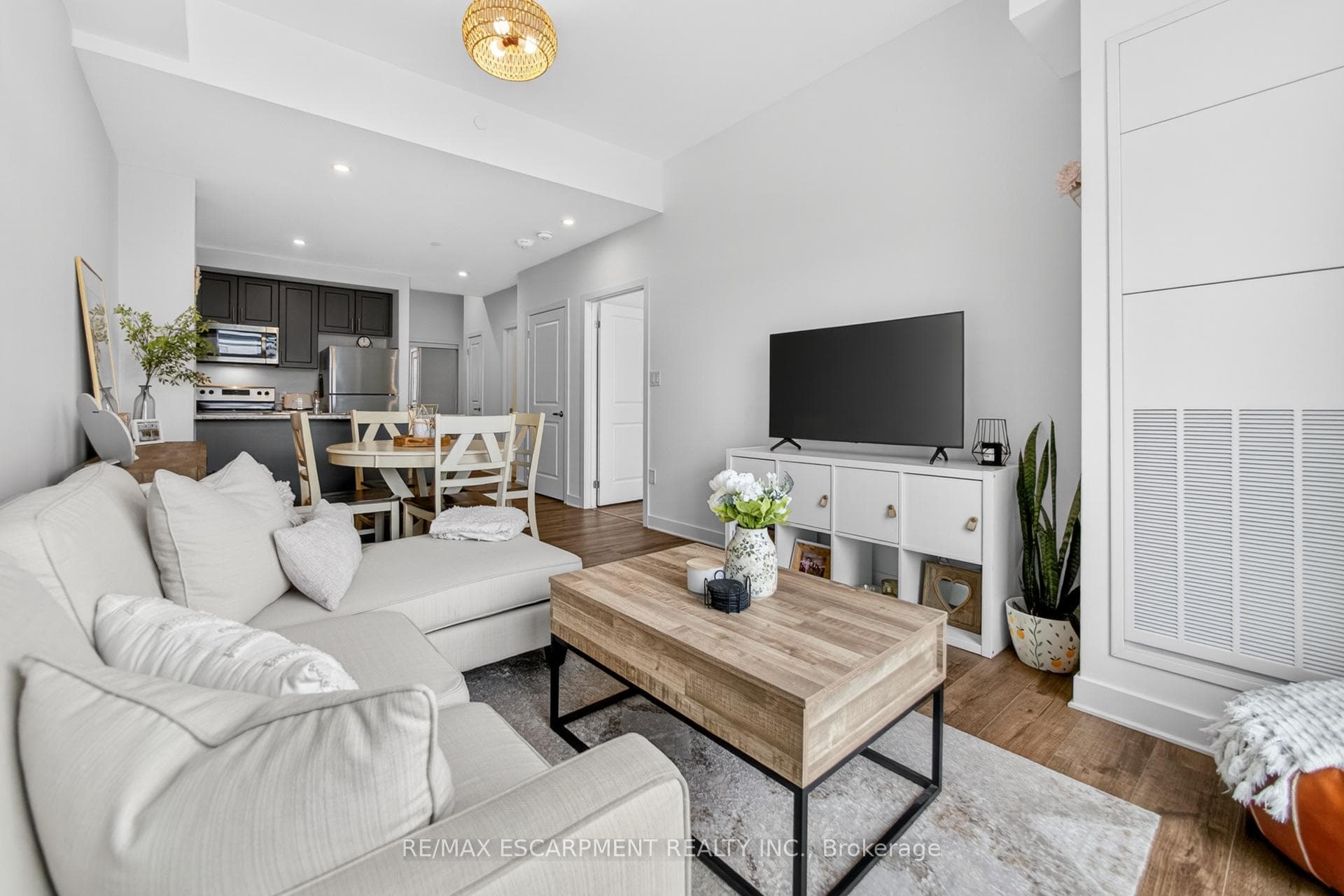 460 Dundas Street Unit 1213 photo 22