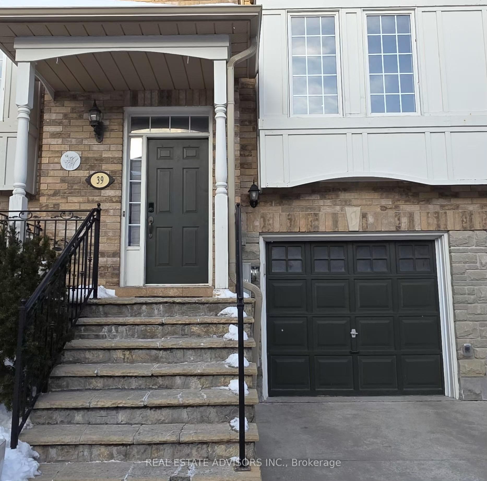 165 Fieldstone Drive Unit 39 photo 1