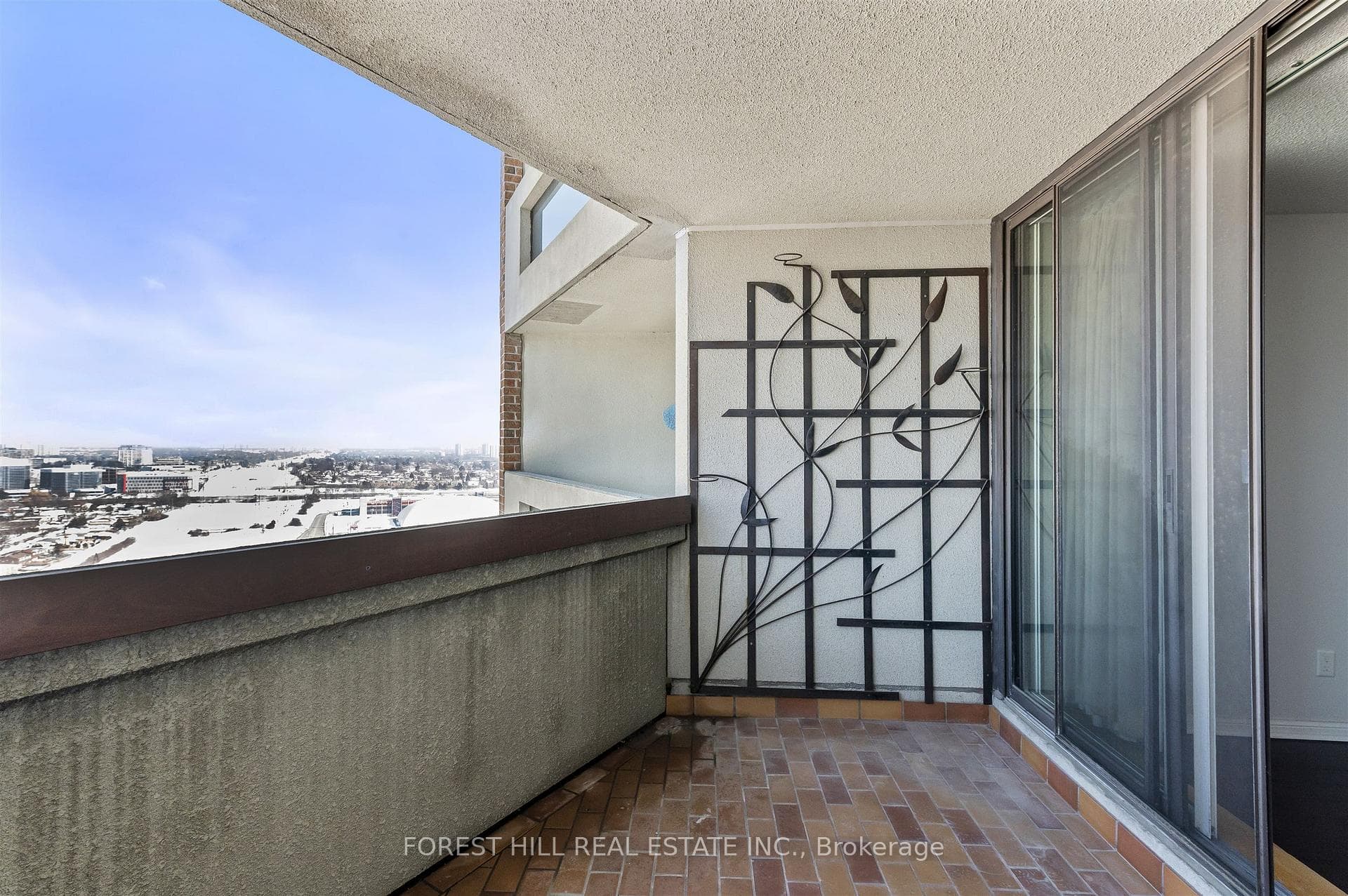 85 Skymark Drive Unit 2305 photo 41