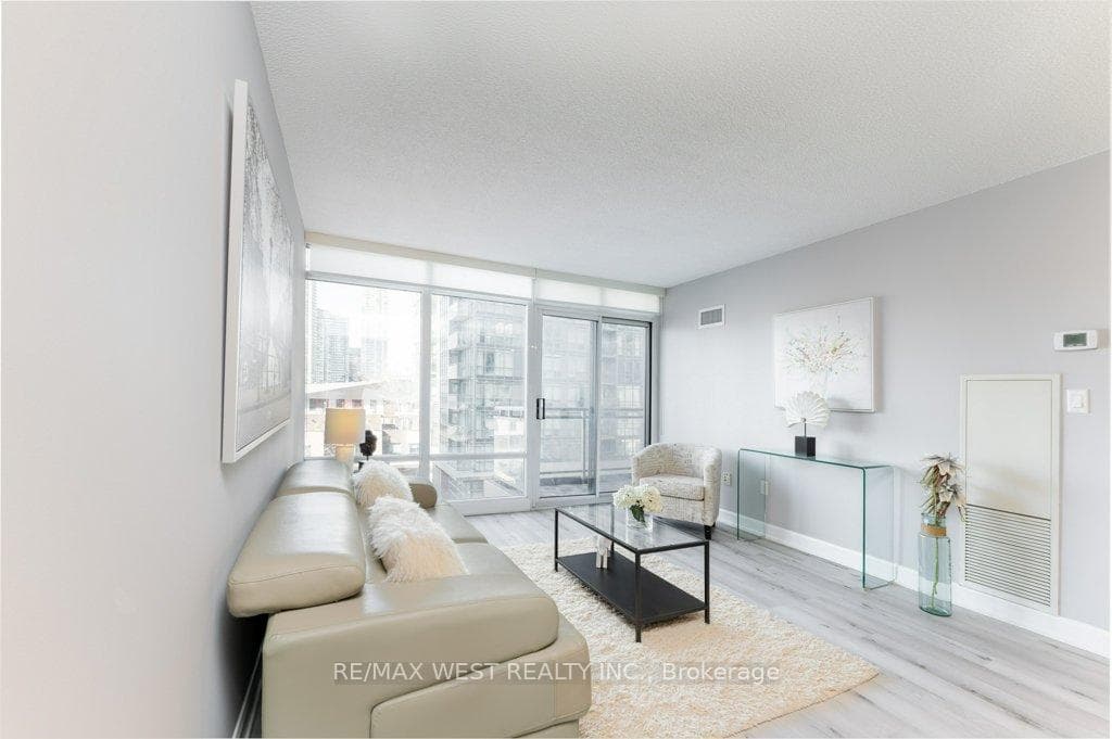 15 Brunel Court Unit 627 photo 15