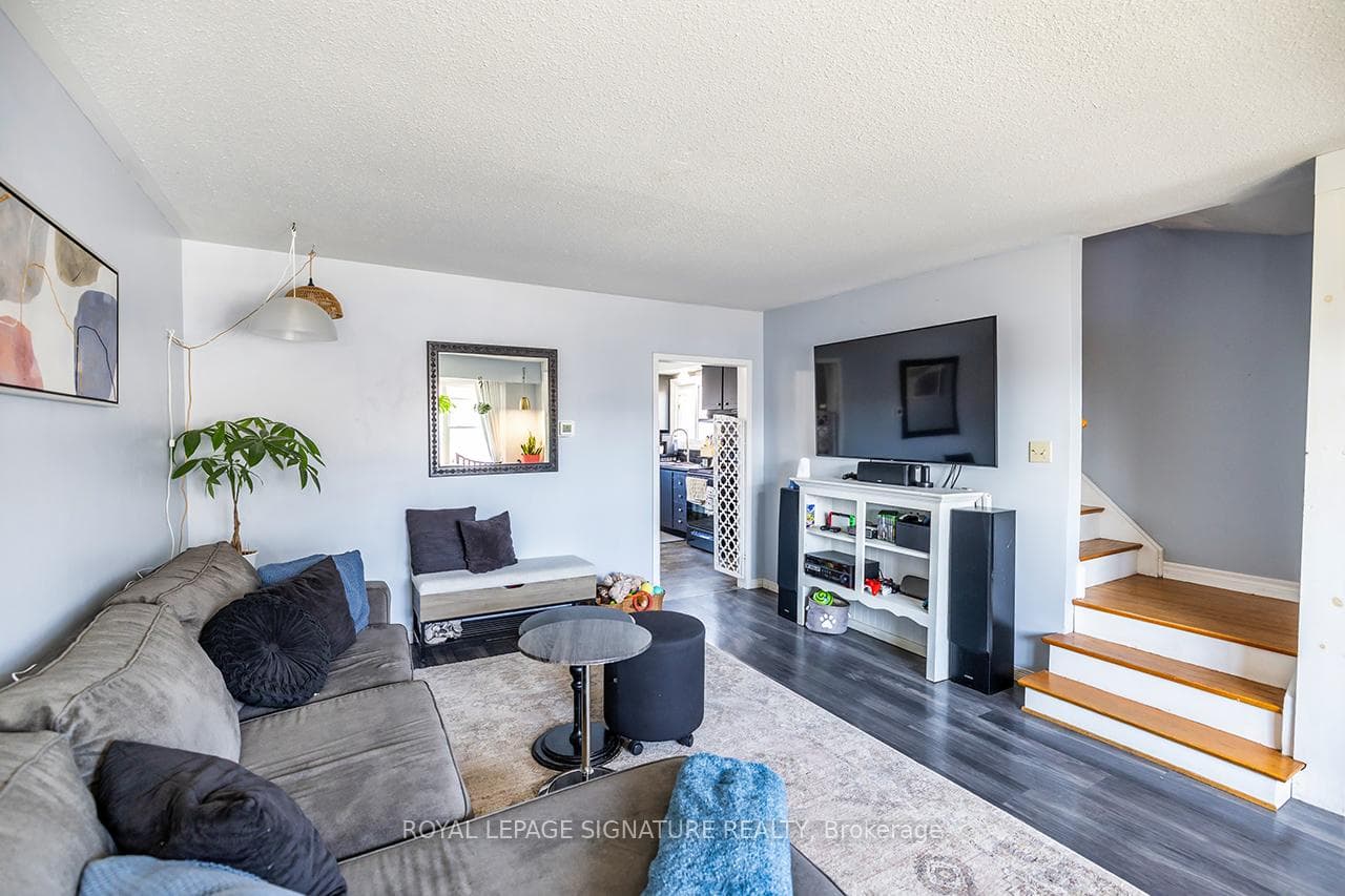 182 Waverly Street photo 8