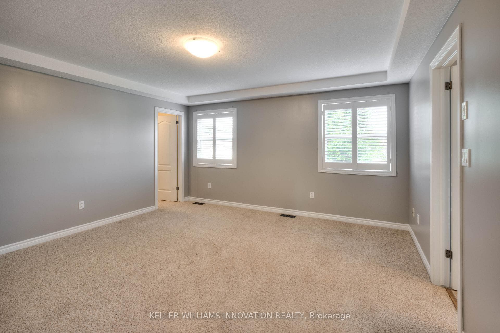 550 Altheim Crescent Unit 1 photo 23