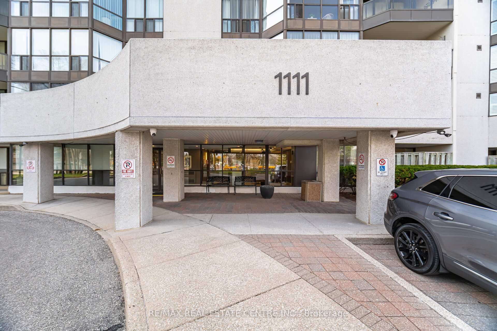 1111 Bough Beeches Boulevard Unit 103 photo 39