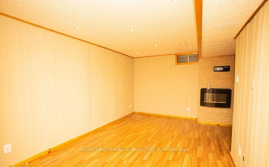 27 Killaloe Crescent photo 33