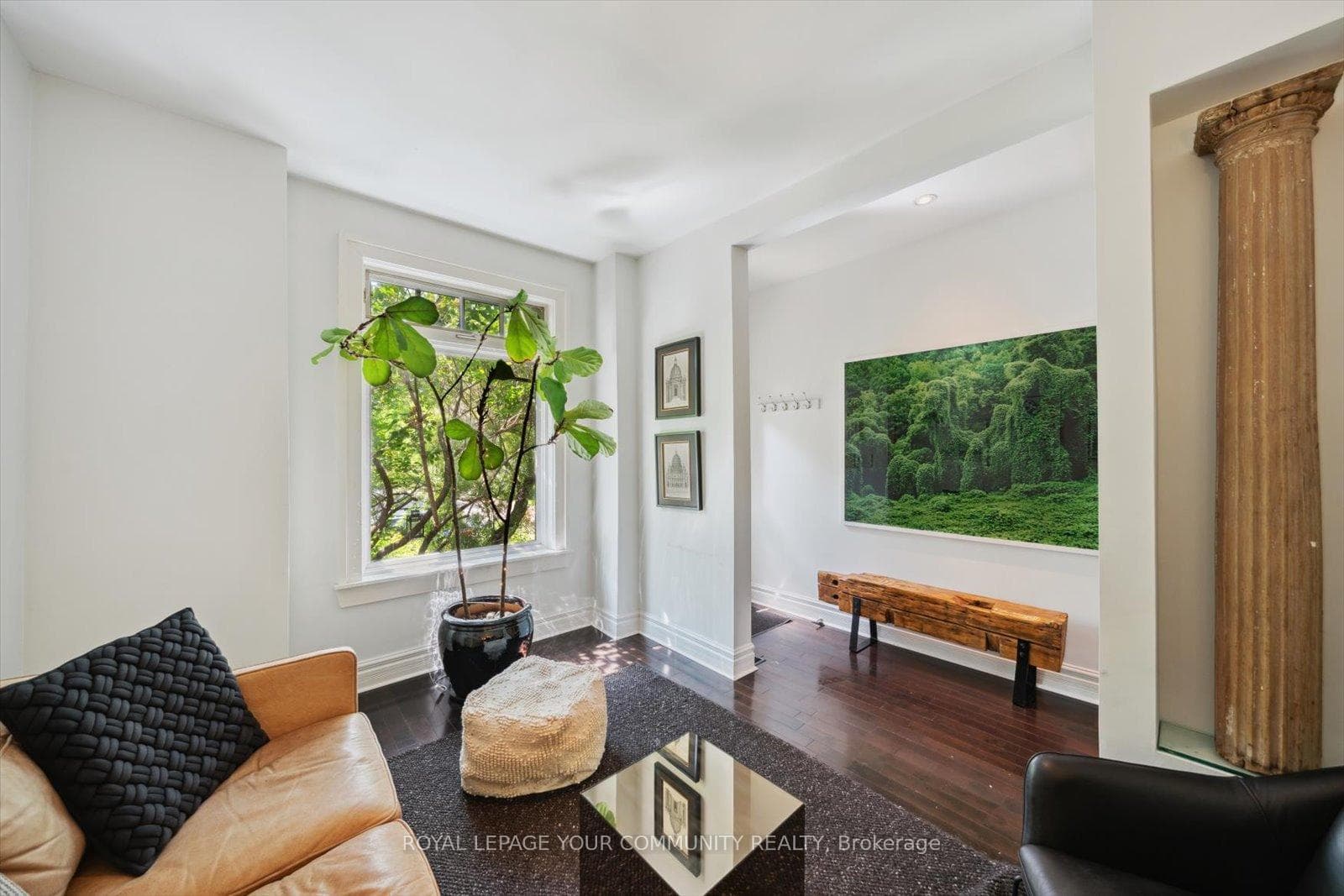 722 Adelaide Street photo 6
