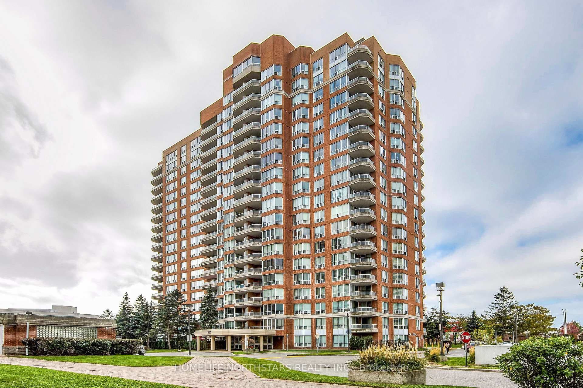 400 Mclevin Avenue Unit 1001 photo 1