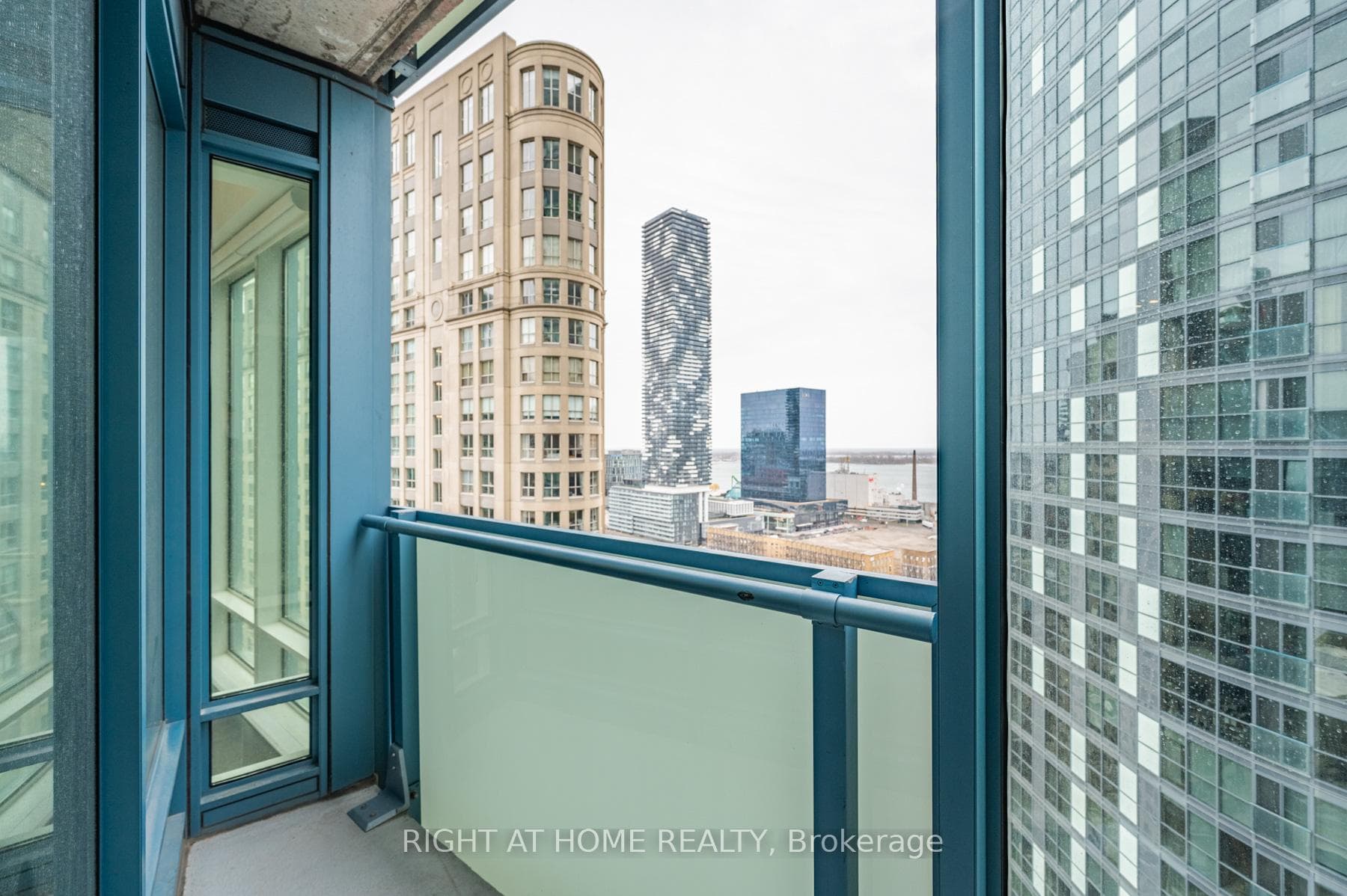 8 The Esplanade N/A Unit 2211 photo 26
