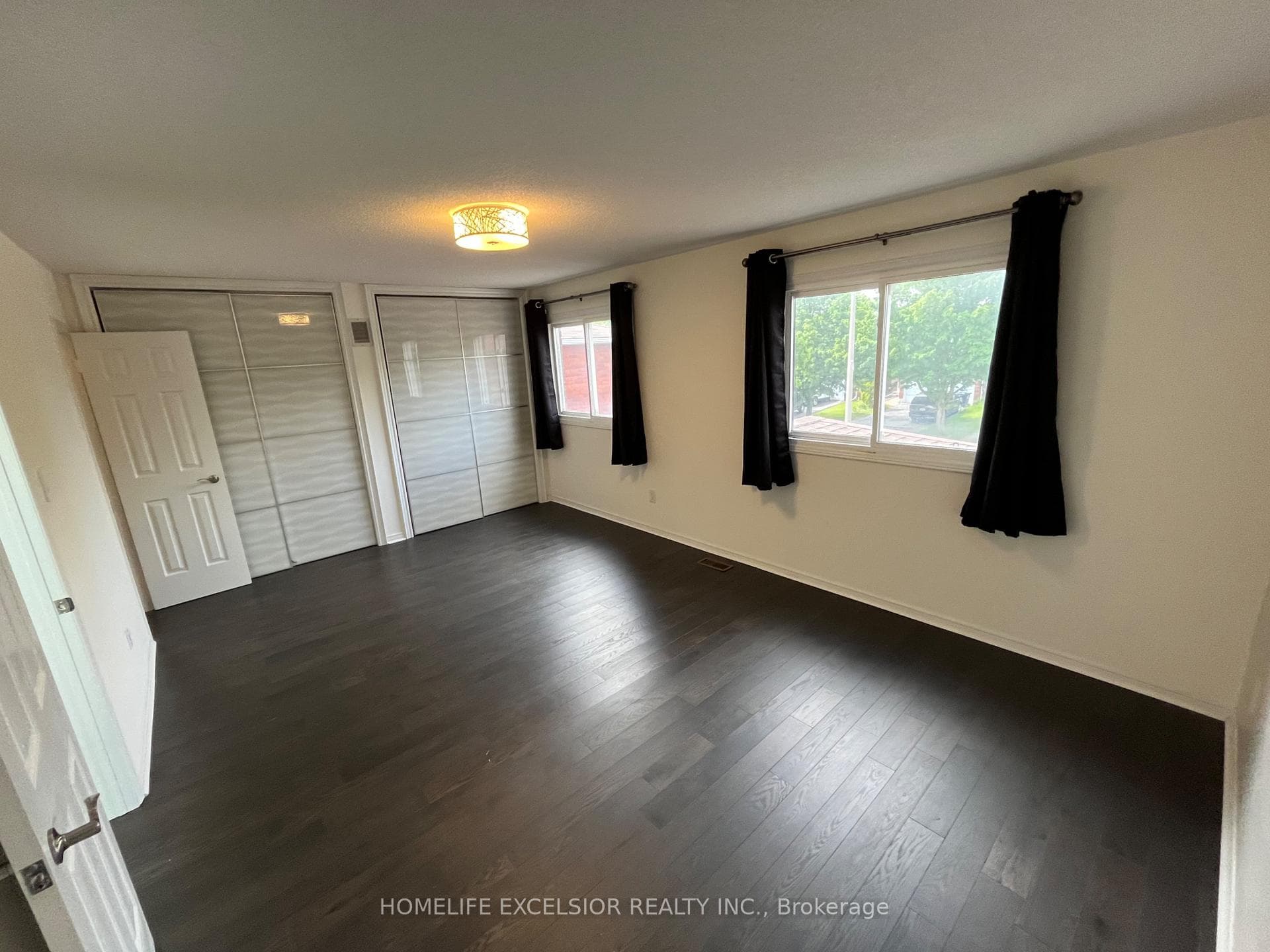 2nd floor - Master bedroom
