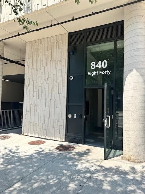 840 St Clair Avenue Unit 317 photo 2