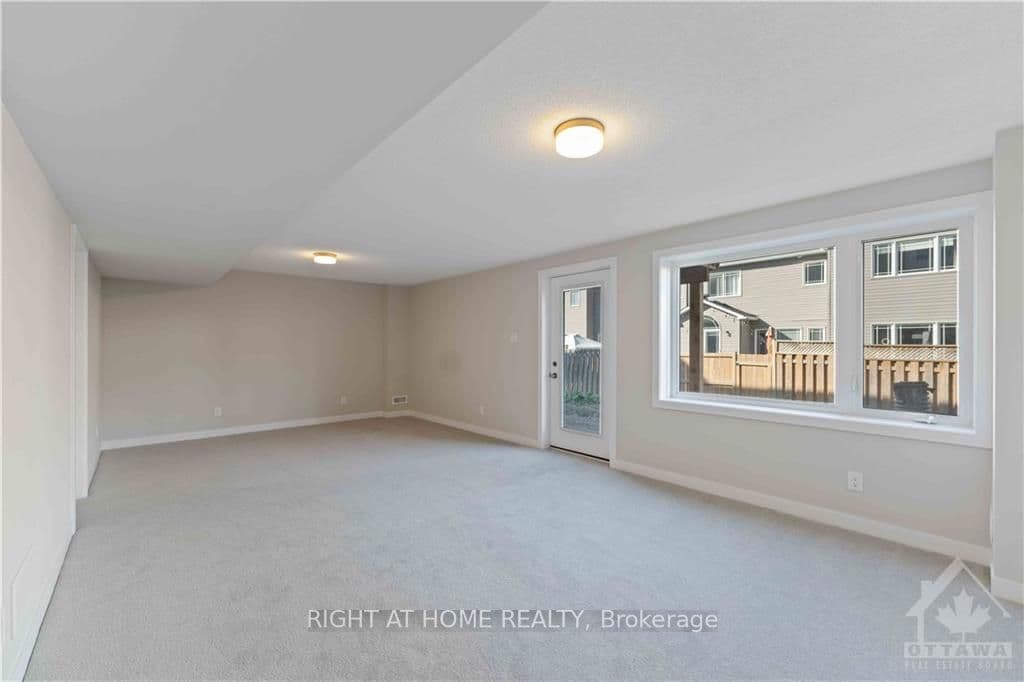 345 FALSETTO Street photo 10