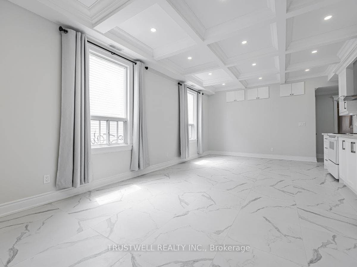 90 Galt Avenue Unit A photo 3