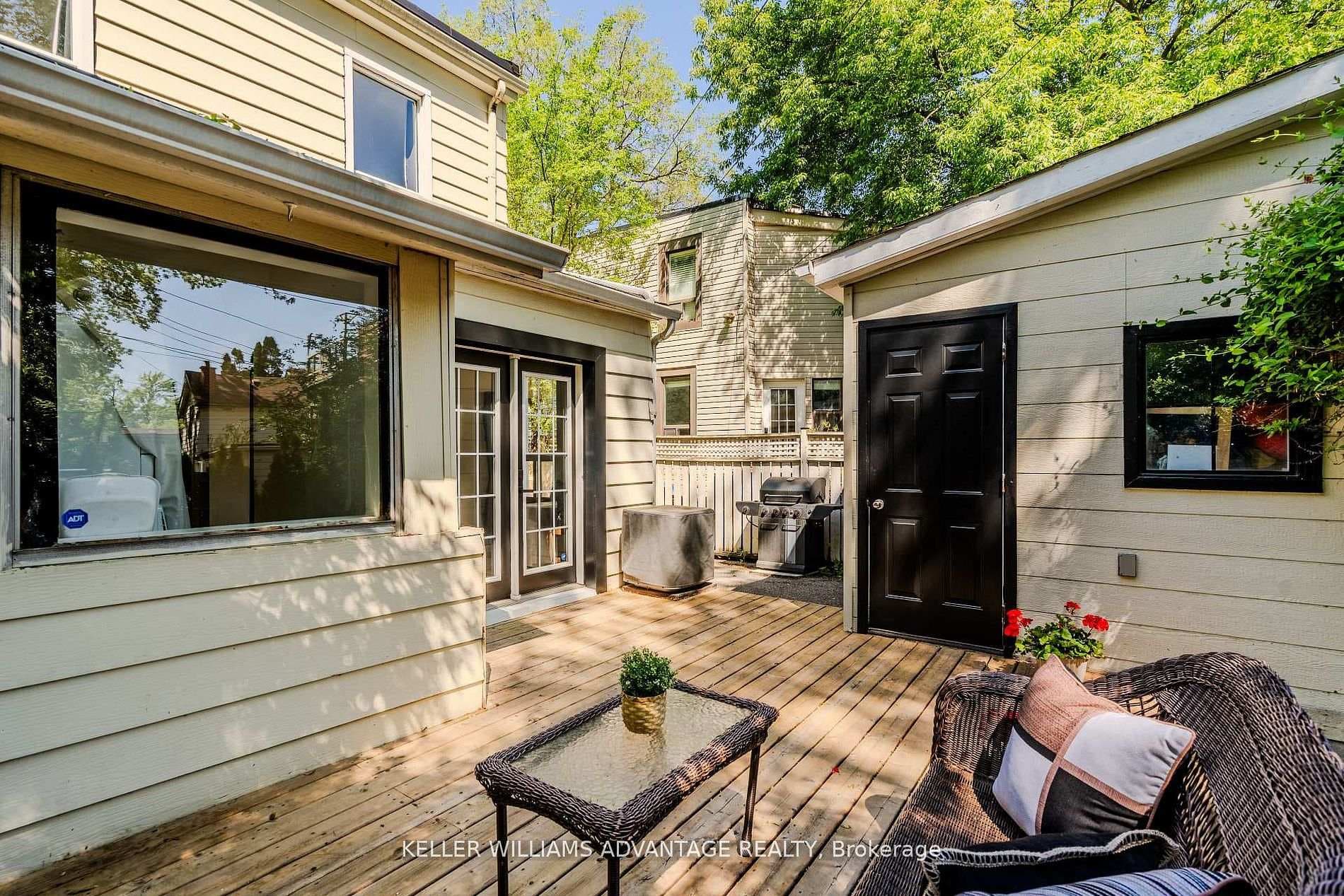 129 Woodfield Road photo 37